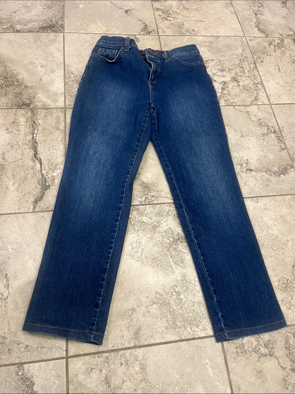 Gloria Vanderbilt Straight Leg Jeans in Dark Blue